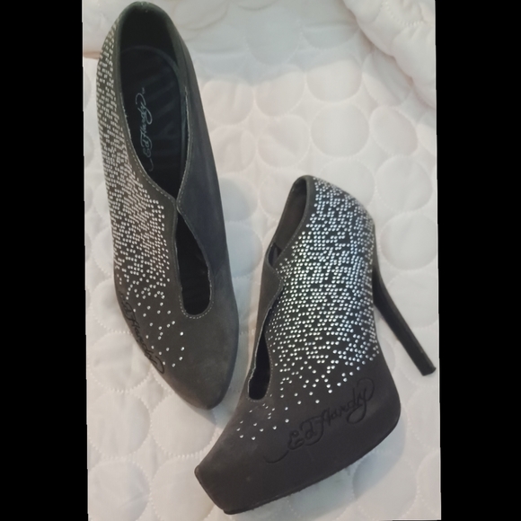 Ed Hardy Platform Heels - Picture 2 of 8